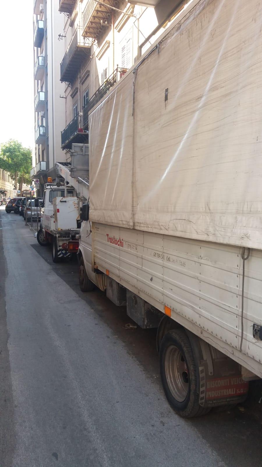 Trasporti su Strada di Scenografie Teatrali