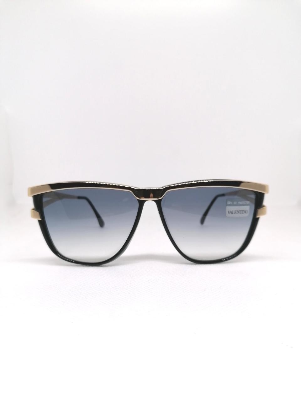 occhiali da sole Valentino V 565