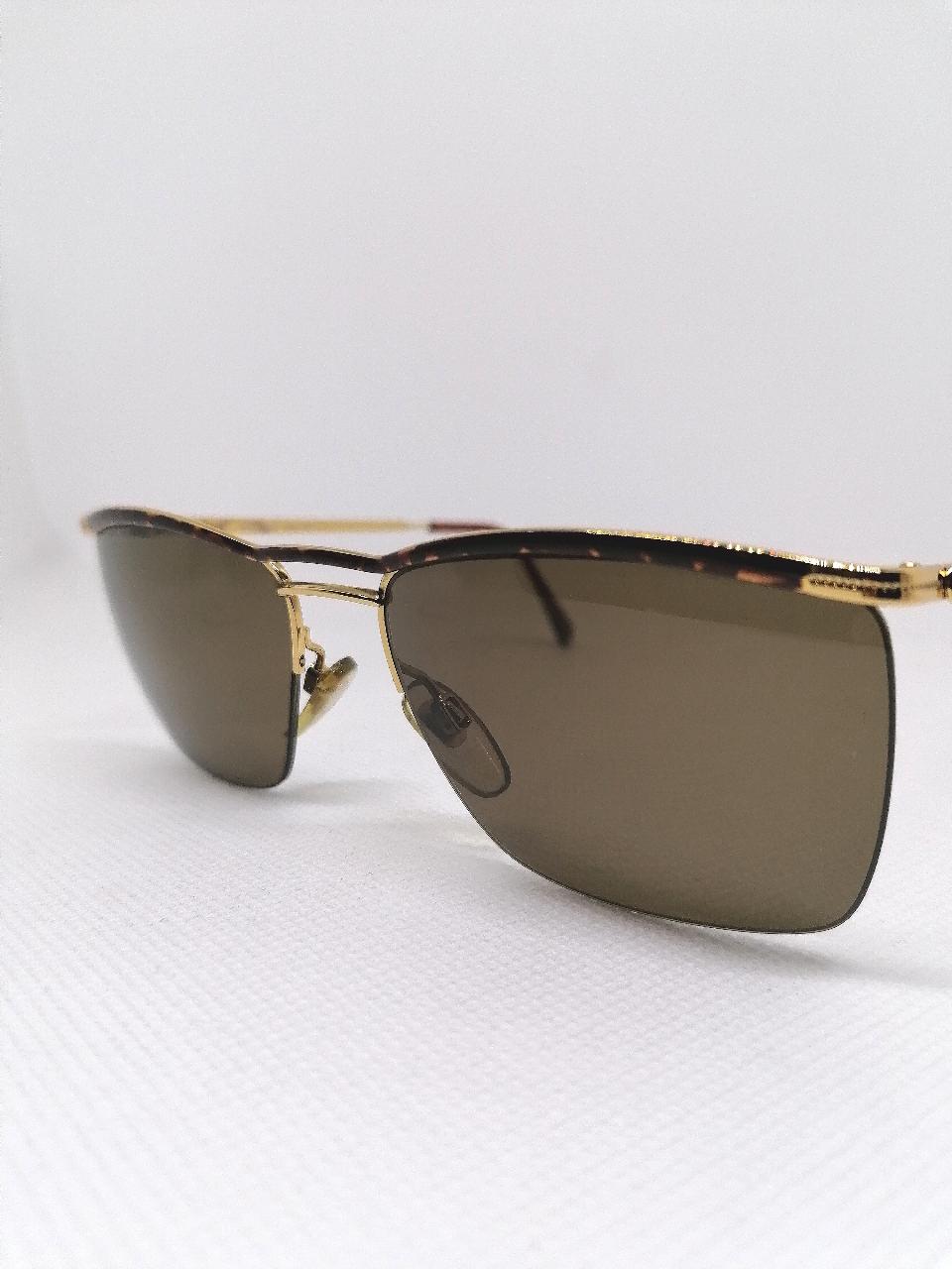 occhiali da sole Valentino 601
