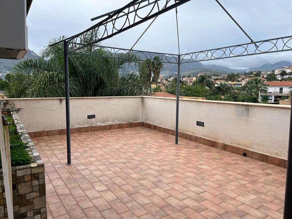 Villa in Vendita a Monreale (Palermo)