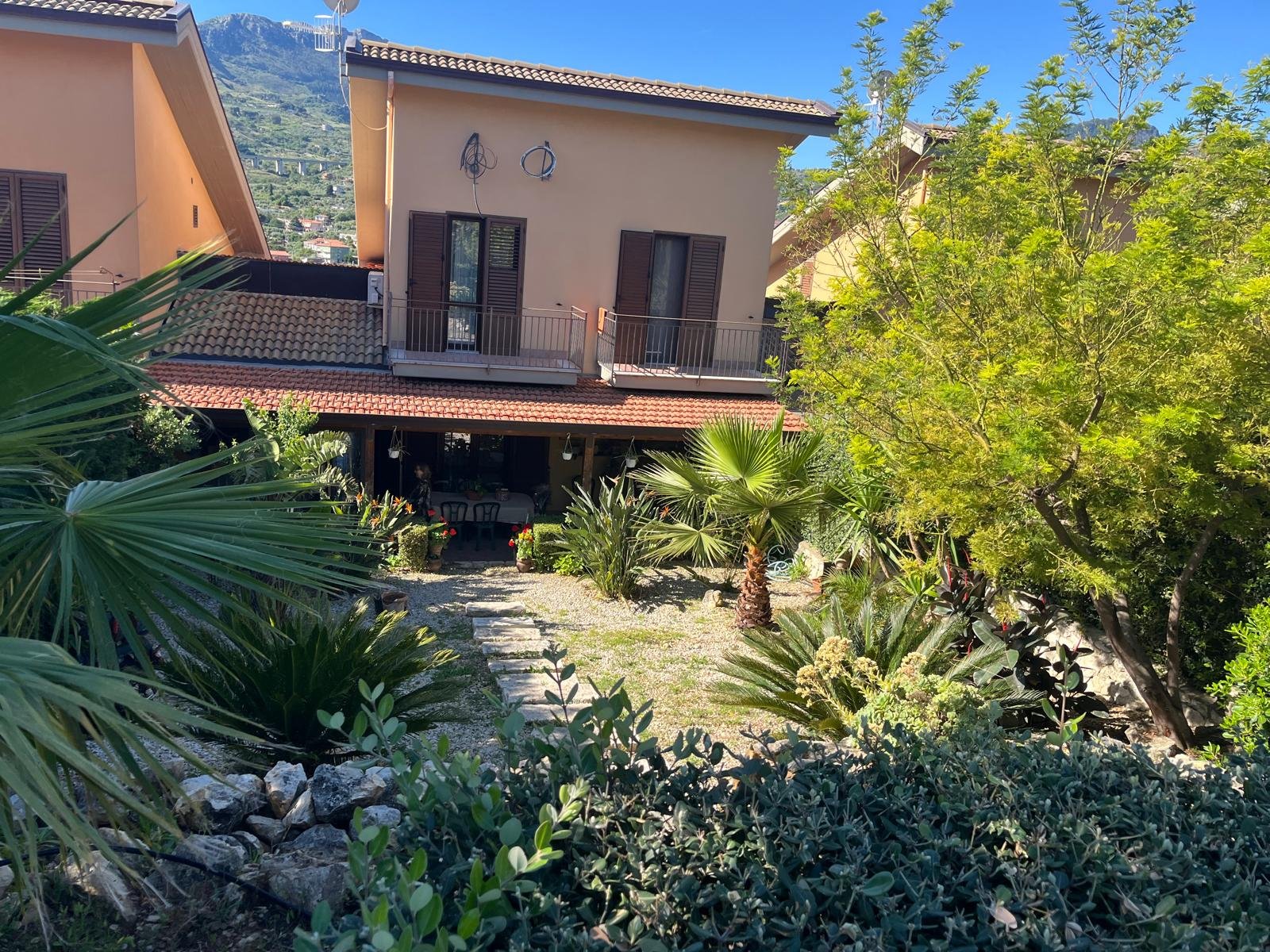Villetta a schiera in Vendita a Monreale Pezzingoli (Palermo)