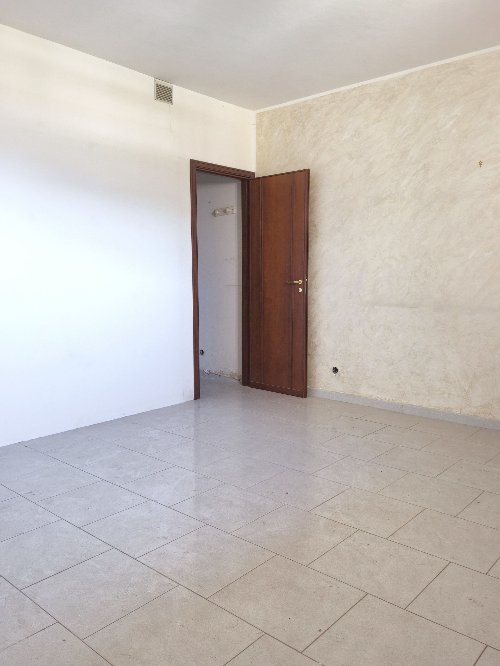 Appartamento in Vendita in provincia di Palermo