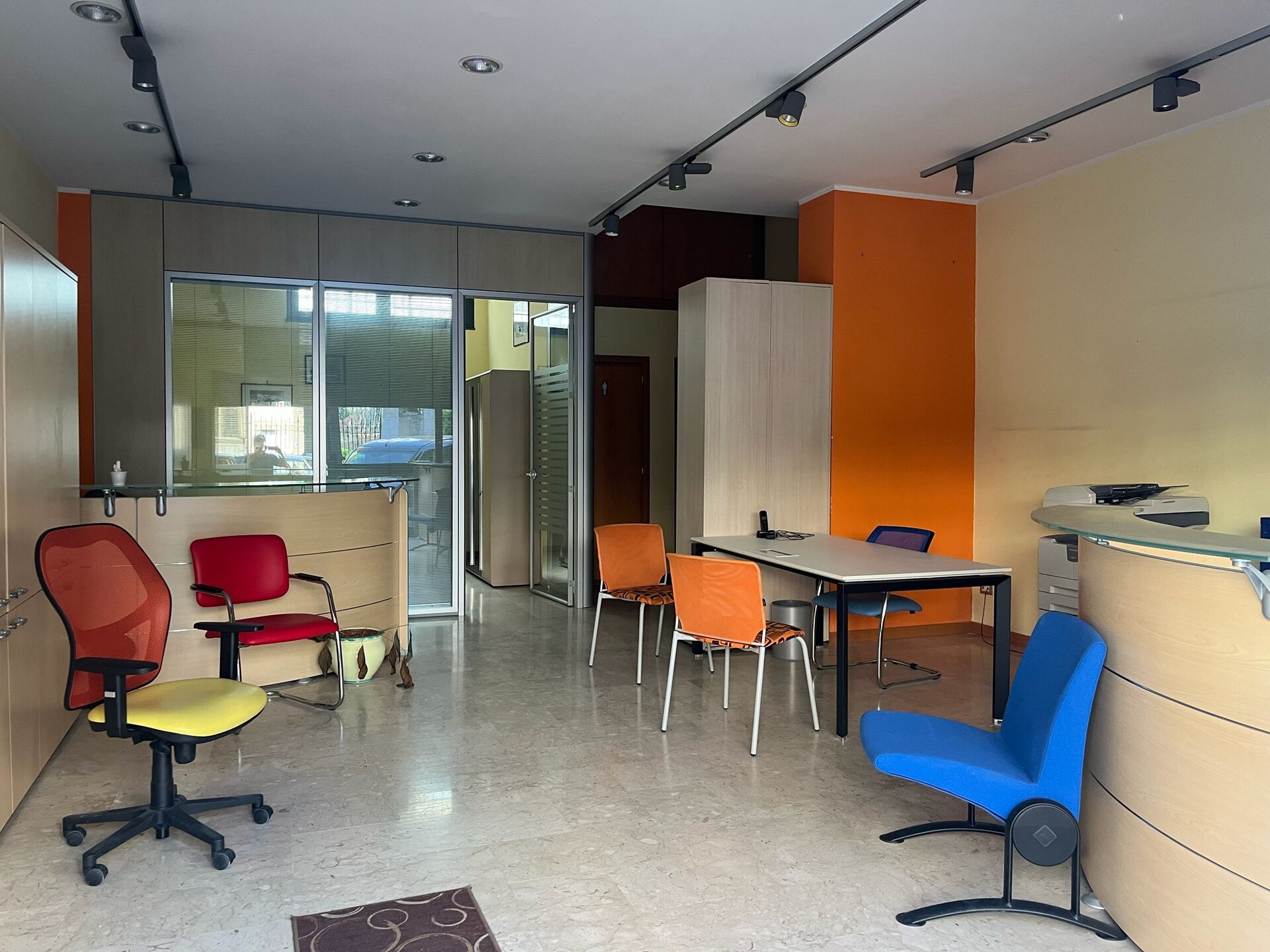 Locale commerciale in Vendita a Palermo Calatafimi - Villa Tasca