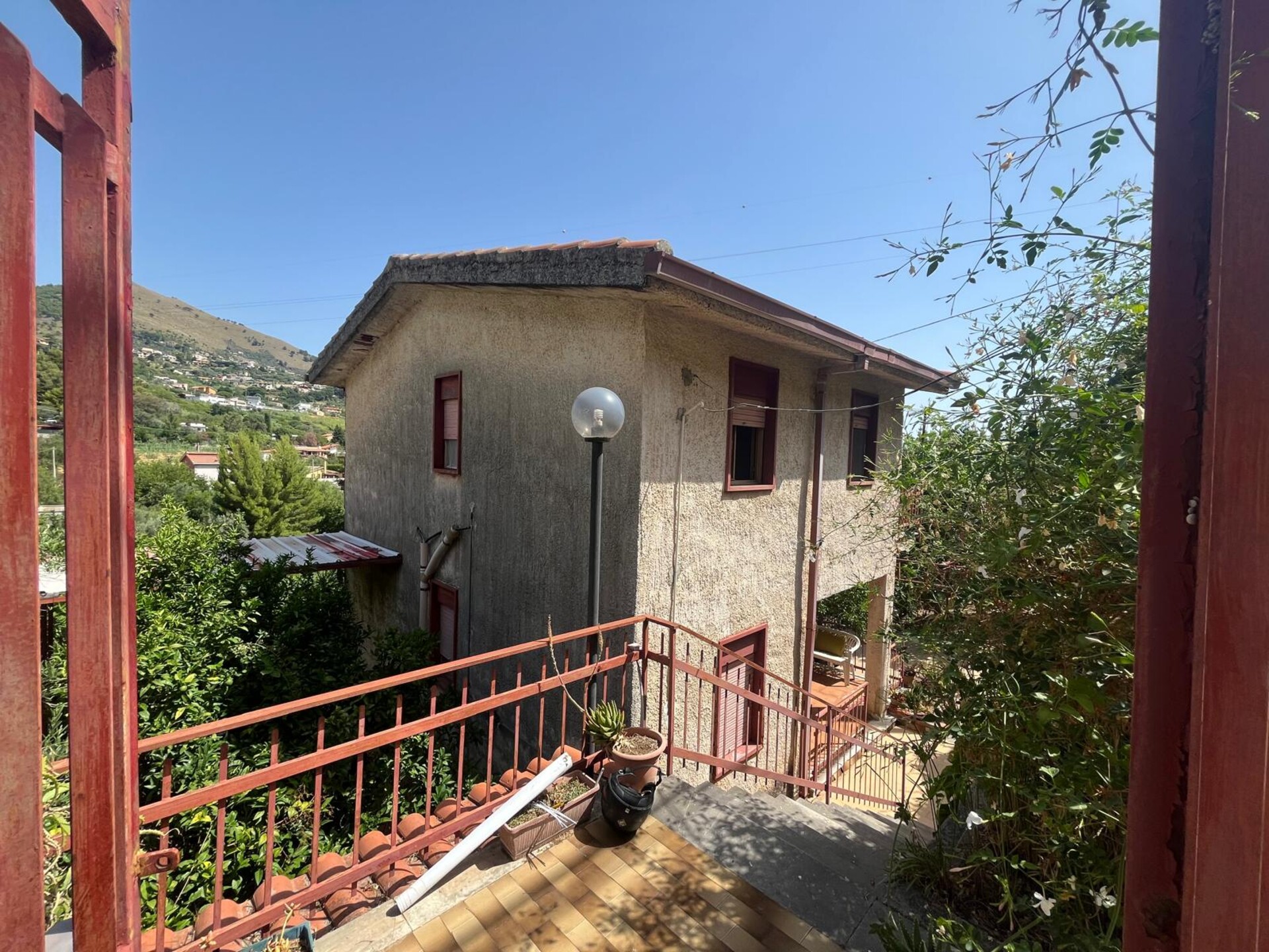 Villa in Vendita a Monreale Aquino (Palermo)