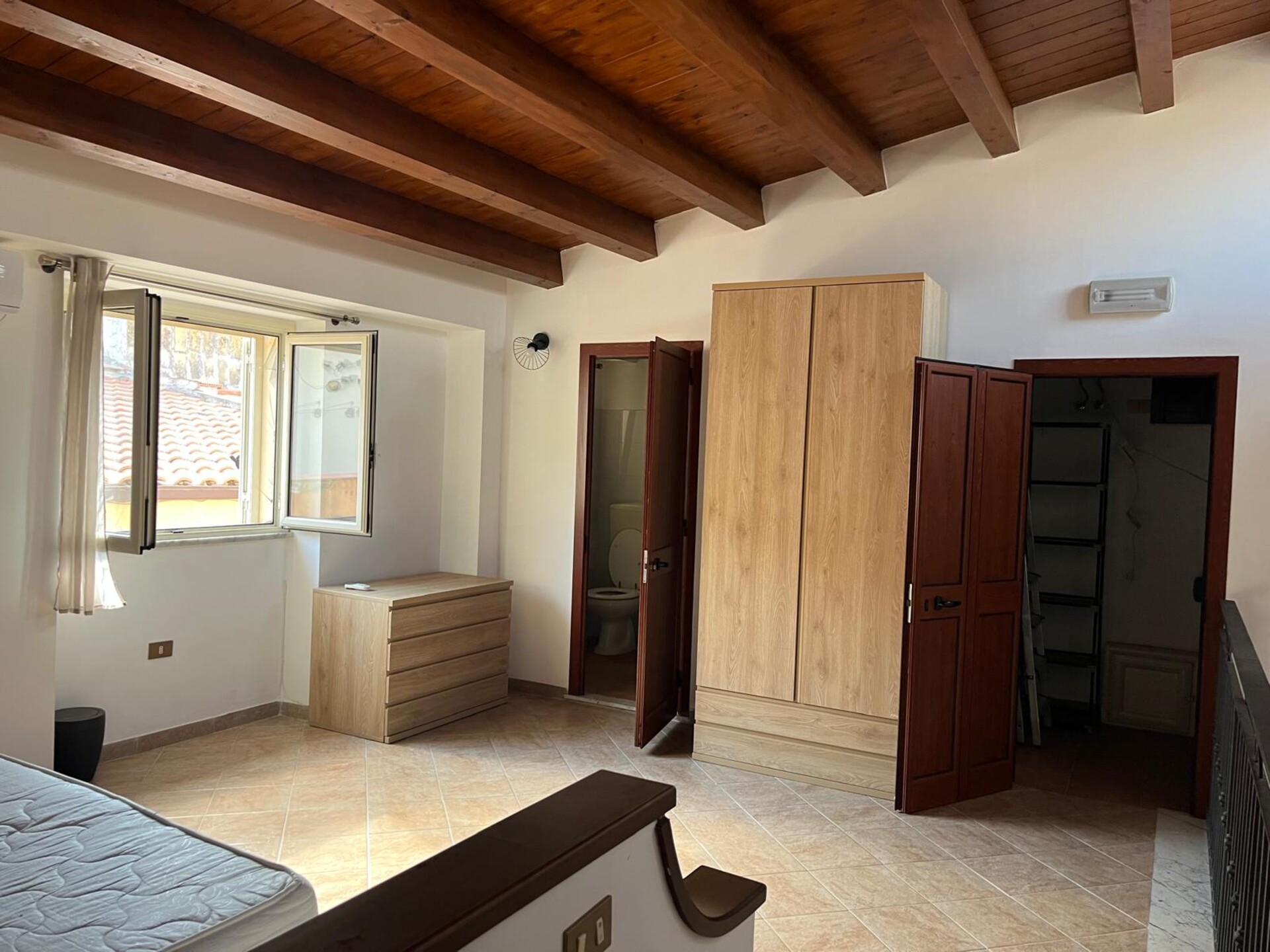 Palazzo / Edificio in Vendita a Villagrazia di Carini [Fraz. di Carini] Villagrazia di Carini (Palermo)