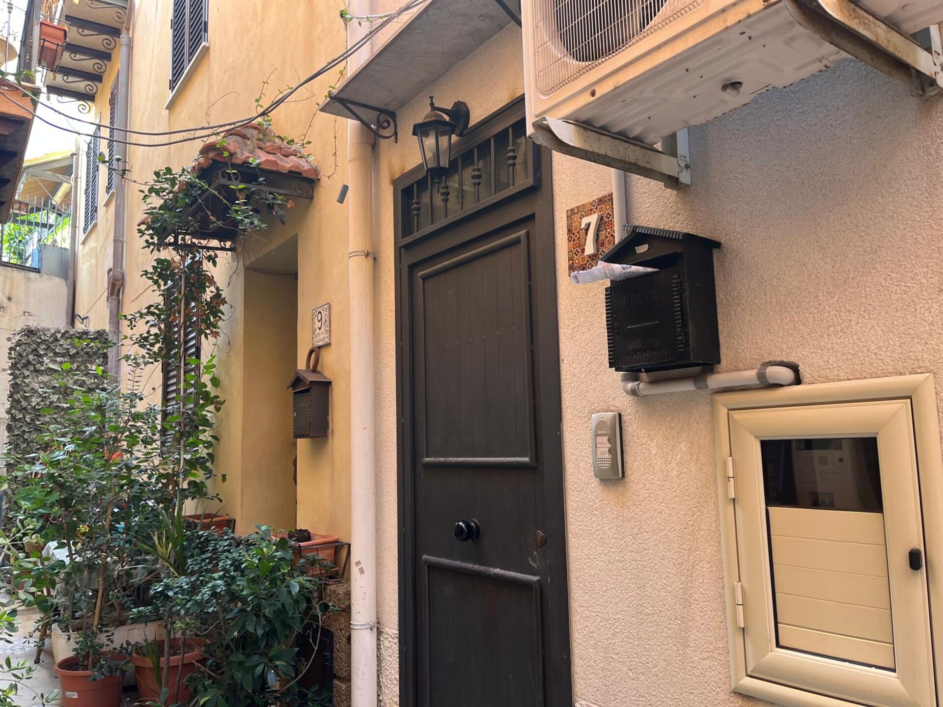Palazzo / Edificio in Vendita a Villagrazia di Carini [Fraz. di Carini] Villagrazia di Carini (Palermo)