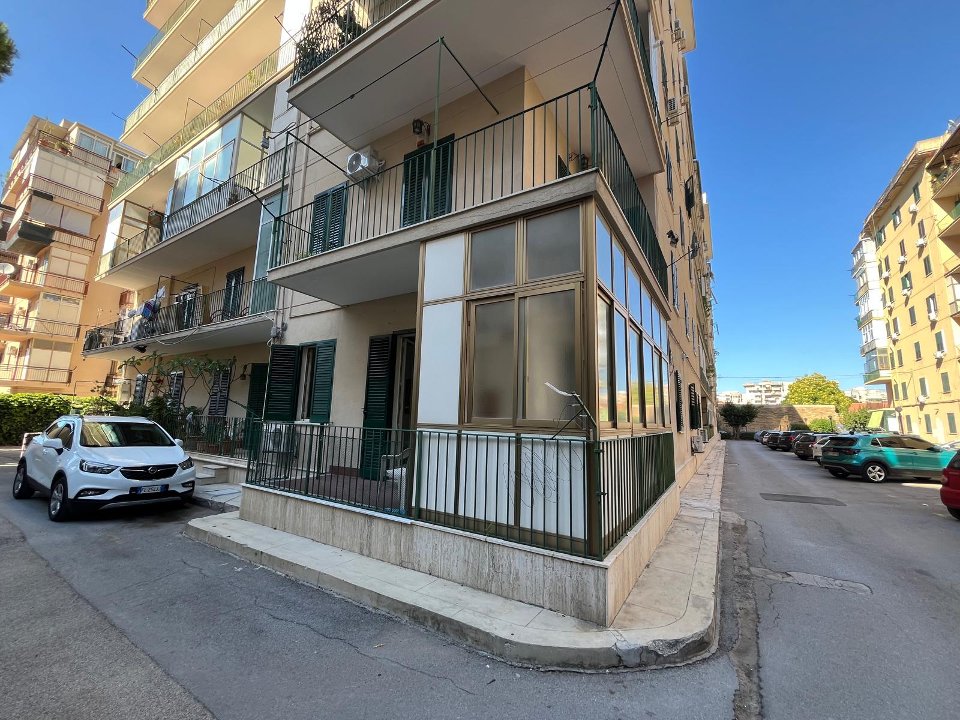 Appartamento in Vendita a Palermo Zisa