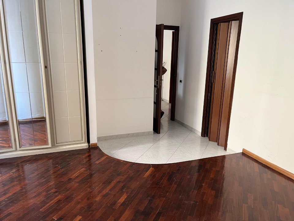 Appartamento in Vendita a Palermo Zisa