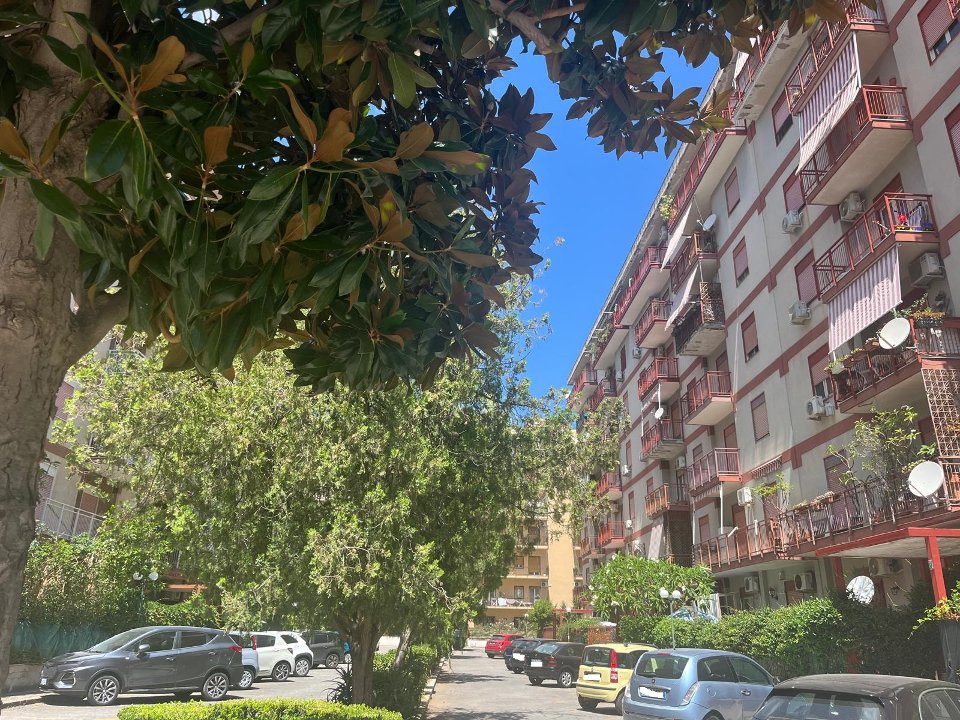 Appartamento in Vendita a Palermo Michelangelo