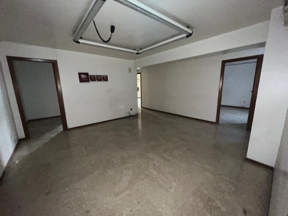 Ufficio in Vendita a Palermo Calatafimi - Villa Tasca
