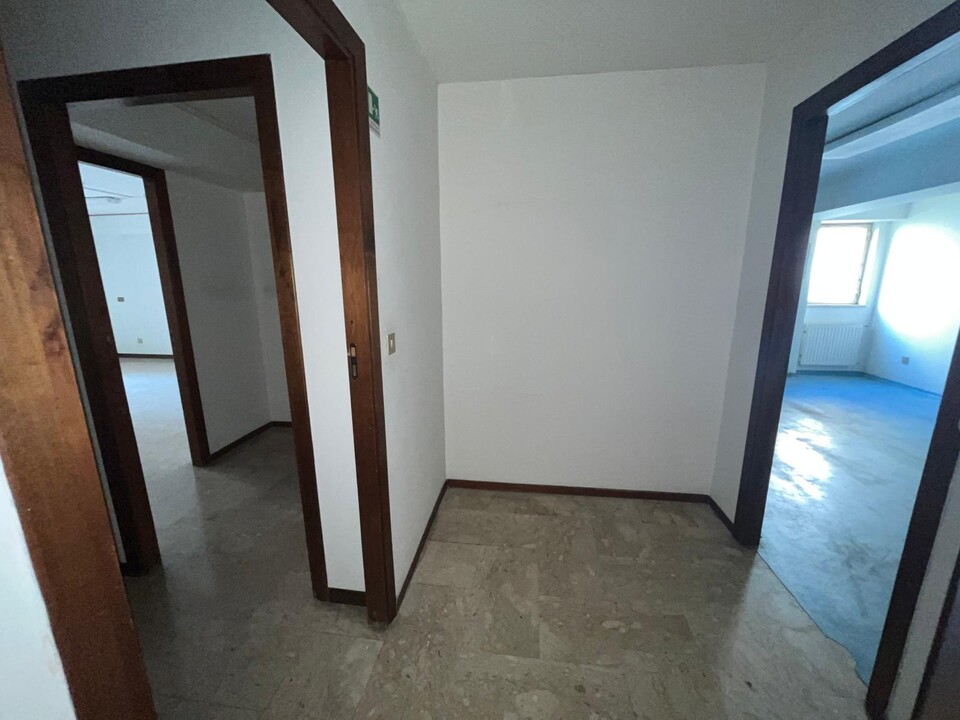 Ufficio in Vendita a Palermo Calatafimi - Villa Tasca