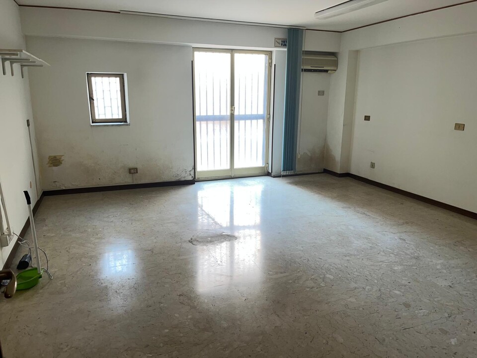 Ufficio in Vendita a Palermo Calatafimi - Villa Tasca