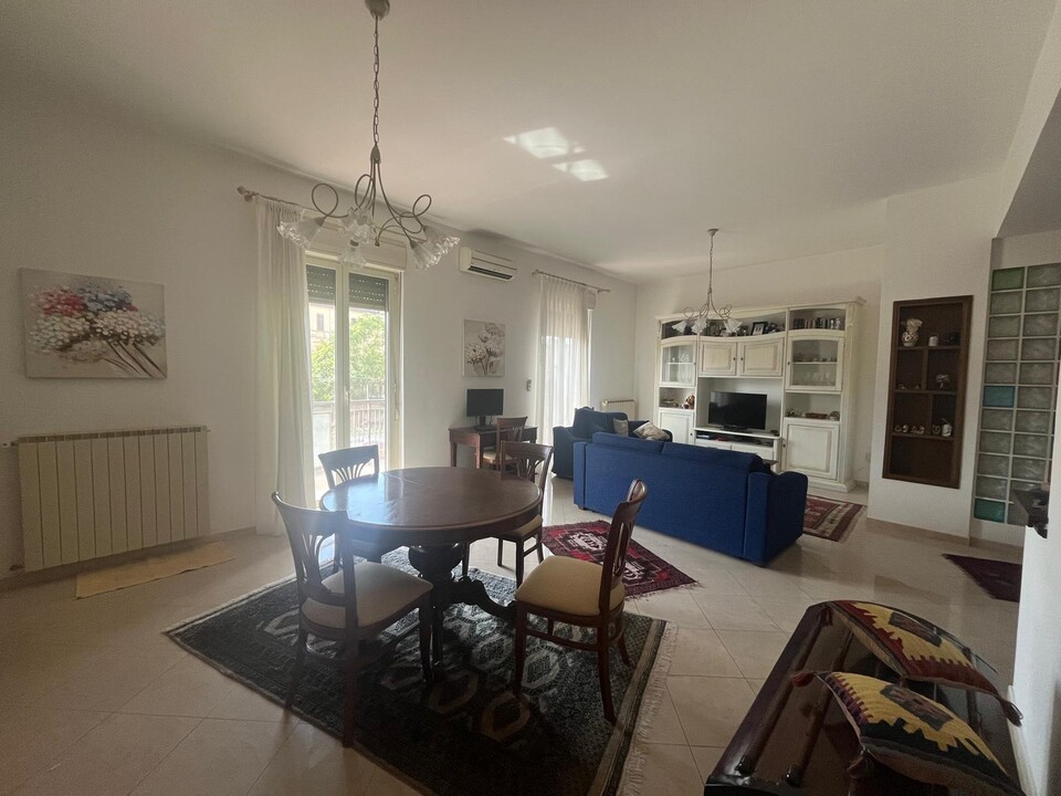 Appartamento in Vendita a Palermo Pitrè Bassa - Cappuccini