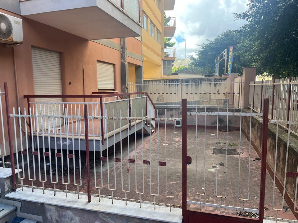 Appartamento in Vendita a Palermo Calatafimi - Villa Tasca