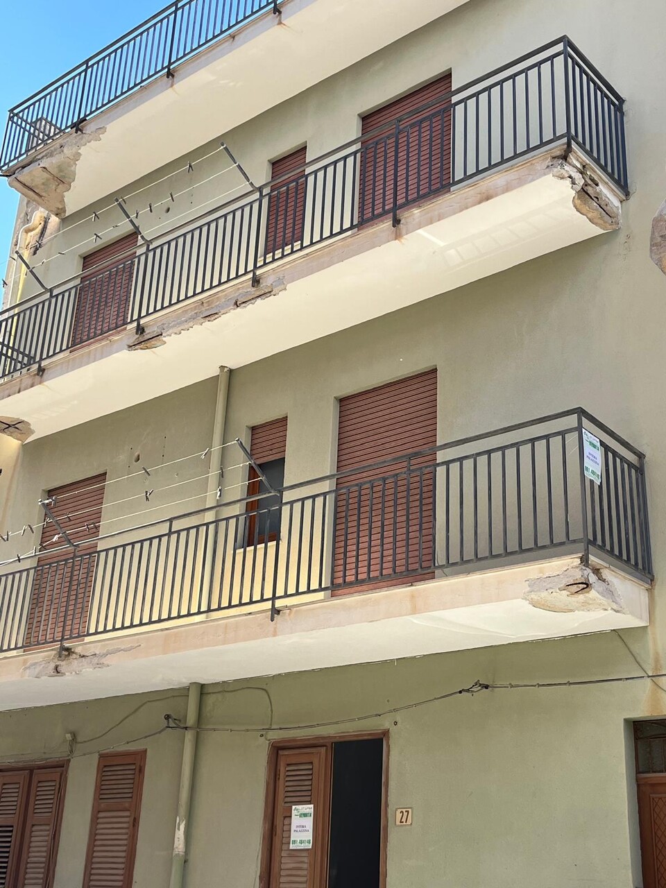 Palazzo / Edificio in Vendita a Balestrate (Palermo)