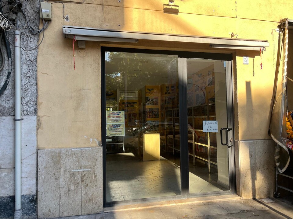 Locale commerciale in Affitto a Palermo calatafimi