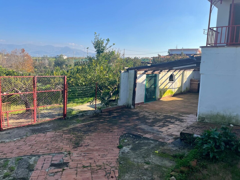 Villa in Vendita a Partinico (Palermo)