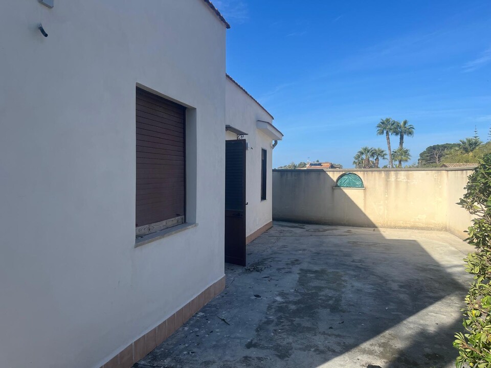 Villa in Vendita a Trappeto Ciammarita (Palermo)