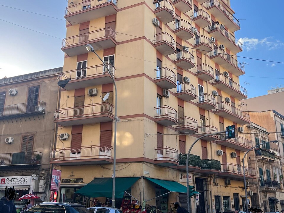 Appartamento in Vendita a Palermo Calatafimi - Villa Tasca