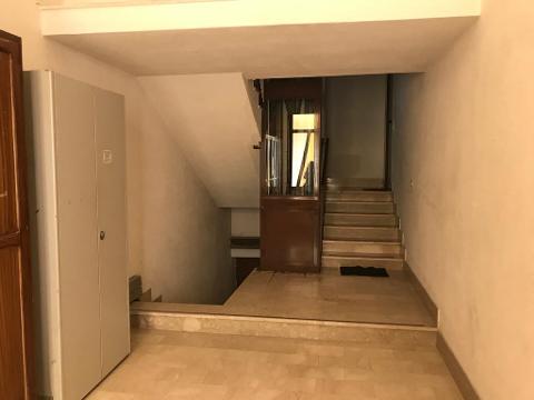 Appartamento in Vendita a Piana degli Albanesi (Palermo)