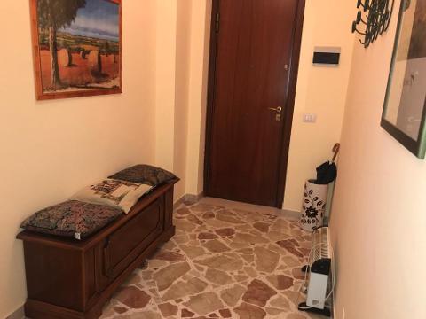 Appartamento in Vendita a Piana degli Albanesi (Palermo)