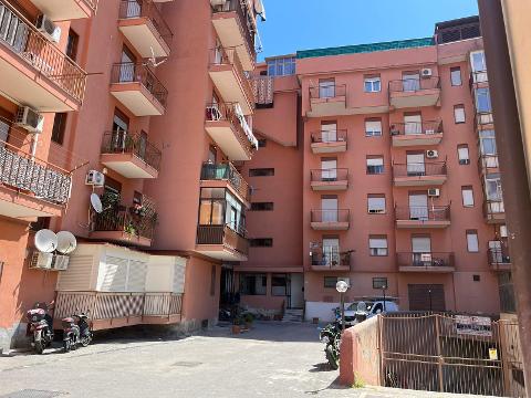 Appartamento in Vendita a Palermo Noce
