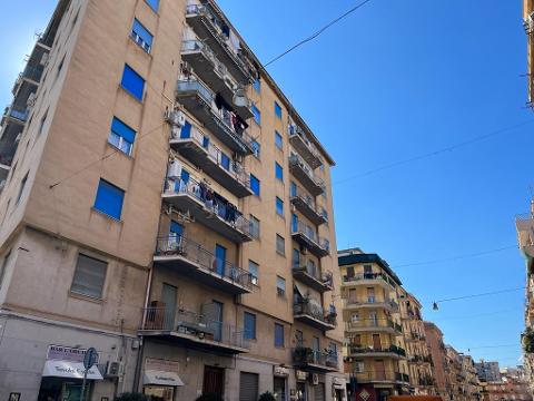 Appartamento in Vendita a Palermo Tukori - Policlinico