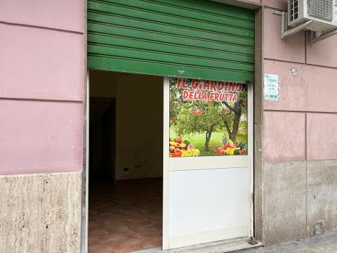 Locale commerciale in Vendita a Palermo Pisani - Indipendenza