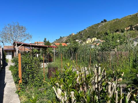 Villa indipendente in Vendita a Monreale Pezzingoli (Palermo)