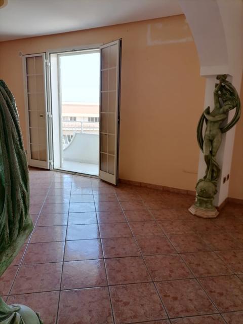Appartamento in Vendita a Palermo Pomara - Figurella - Galletti
