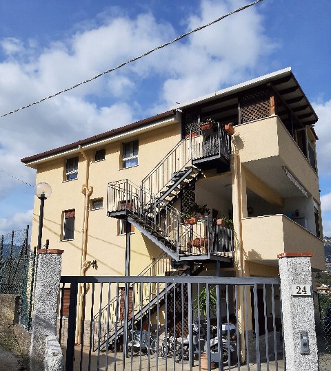 Appartamento in villa in Vendita a Monreale Ceraulo (Palermo)