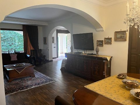 Villa in Vendita a Monreale (Palermo)