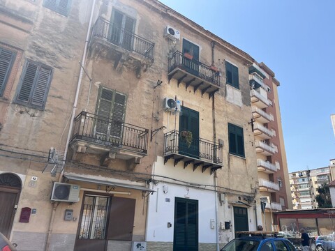 Appartamento in Vendita a Palermo calatafimi