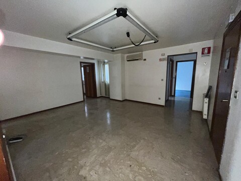 Ufficio in Vendita a Palermo Calatafimi - Villa Tasca