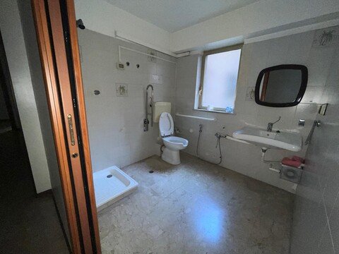 Ufficio in Vendita a Palermo Calatafimi - Villa Tasca