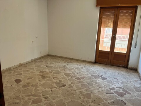 Palazzo / Edificio in Vendita a Balestrate (Palermo)