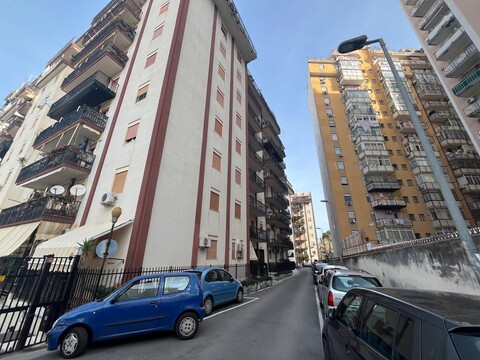 Appartamento in Vendita a Palermo calatafimi