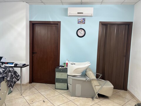 Locale commerciale in Vendita a Palermo Calatafimi - Villa Tasca