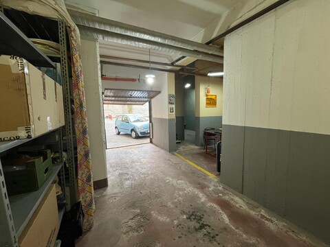 Garage / Posto auto in Vendita a Palermo calatafimi