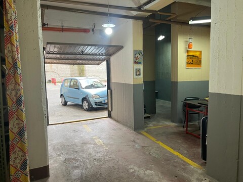 Garage / Posto auto in Vendita a Palermo calatafimi