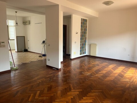 Appartamento in Vendita a Palermo calatafimi alta