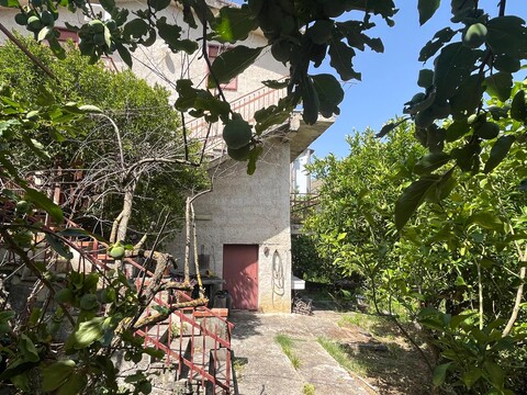 Villa in Vendita a Monreale Aquino (Palermo)