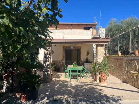 Villa in Vendita a Bagheria c/da porcara (Palermo)