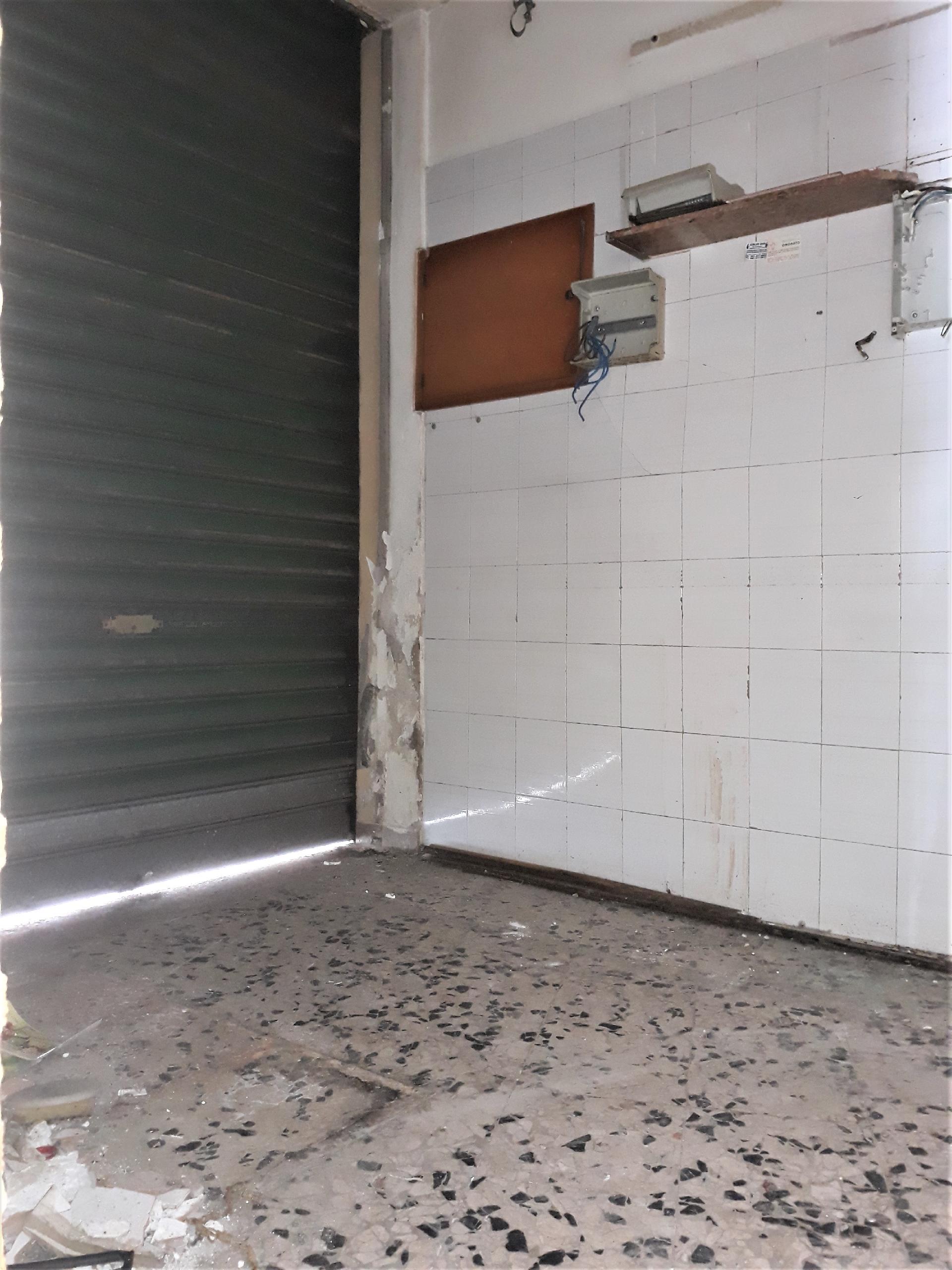 Negozio in Vendita a Palermo Noce - Parisio - Serradifalco - Perpignano bassa