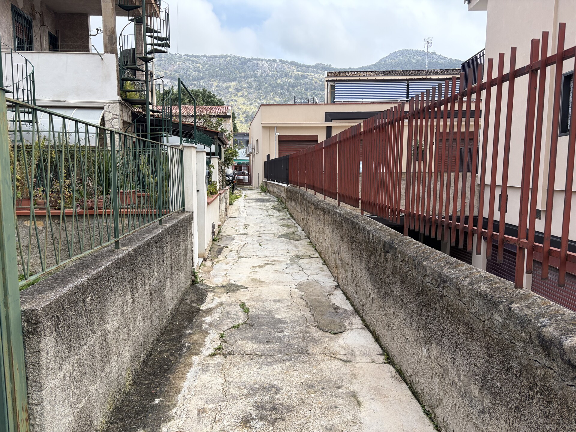 Appartamento in Vendita a Palermo Pallavicino