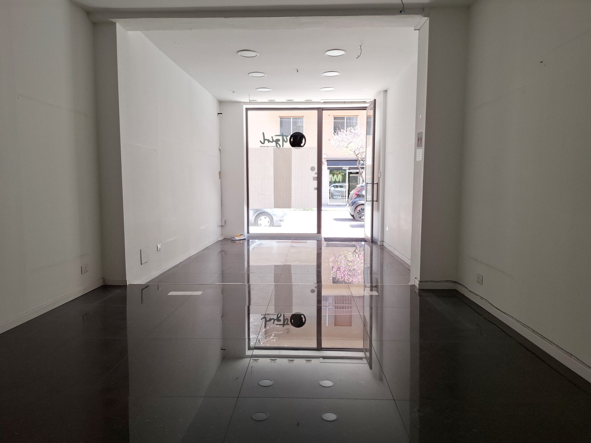Negozio in Affitto a Palermo Sciuti - Lazio - Restivo