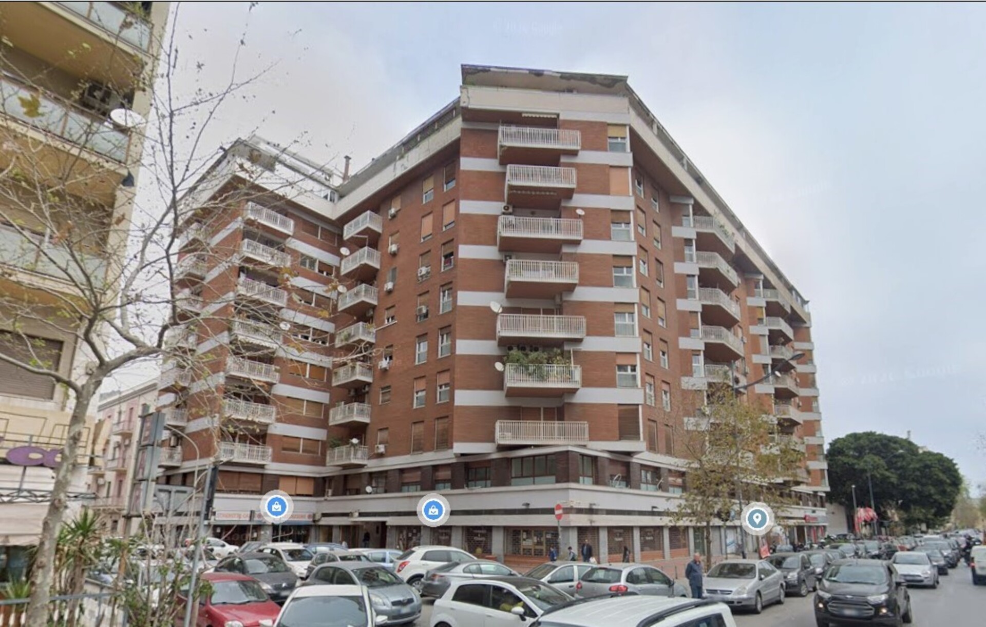 Appartamento in Vendita a Palermo Fiera - Montepellegrino - Cantieri