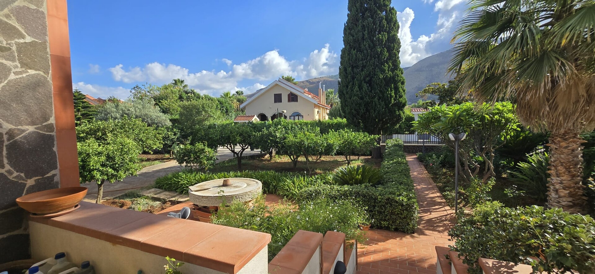 Villa in Vendita a Palermo Cardillo