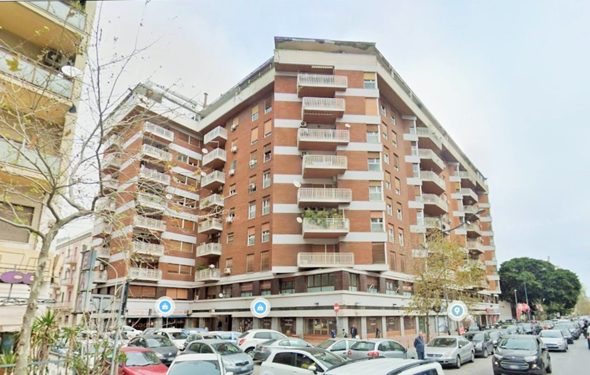 Appartamento in Vendita a Palermo Fiera - Montepellegrino - Cantieri
