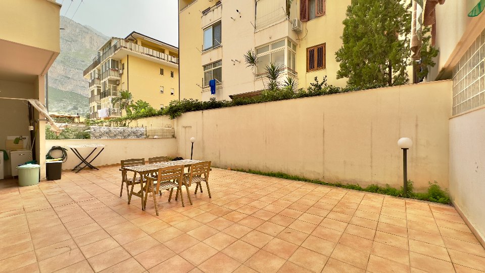 Appartamento in Vendita a Capaci Capaci (Palermo)